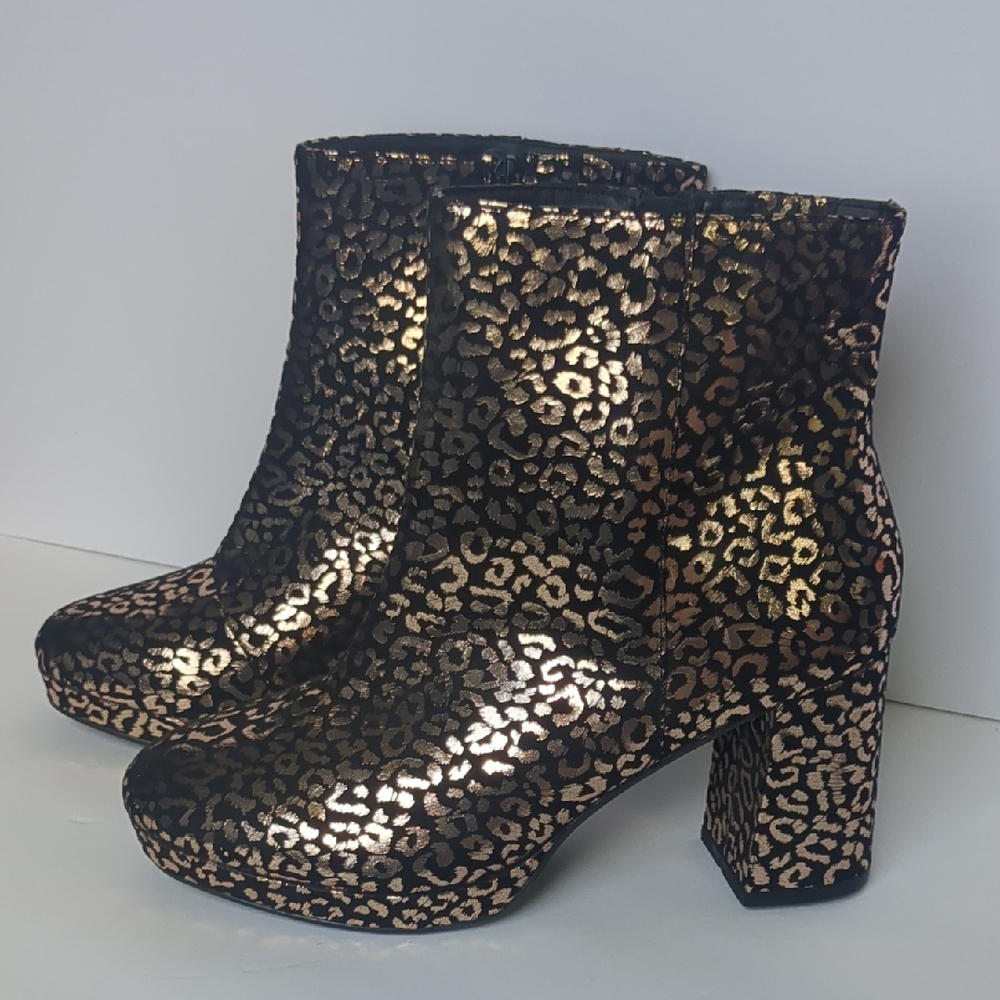 Torrid Gold Black Metallic Leopard Ankle Booties Extra Wide Chunky Platform Heel